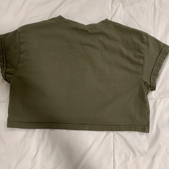 Gym shark crop top - Picture 3 of 3